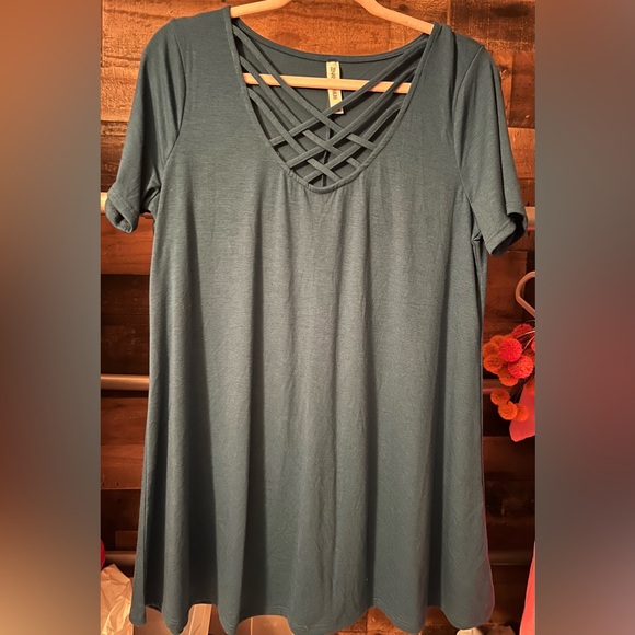 Teal Shirt - Picture 1 of 2